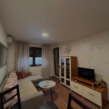 Apartman Basic دوبوي المظهر الخارجي الصورة