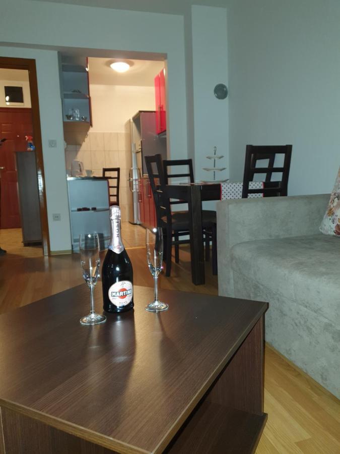 Apartman Basic دوبوي المظهر الخارجي الصورة